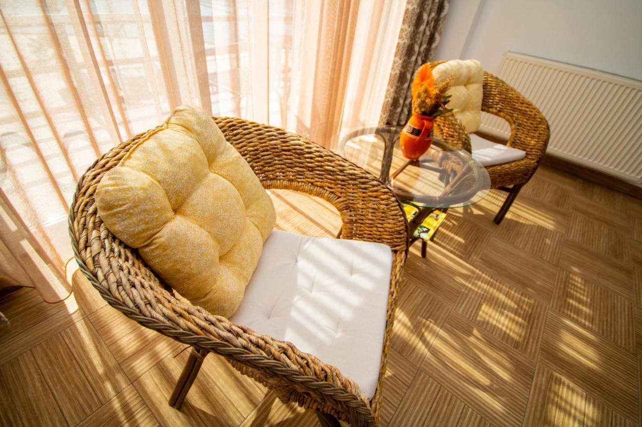 Mai Danube Hotel Ieşelniţa Kültér fotó