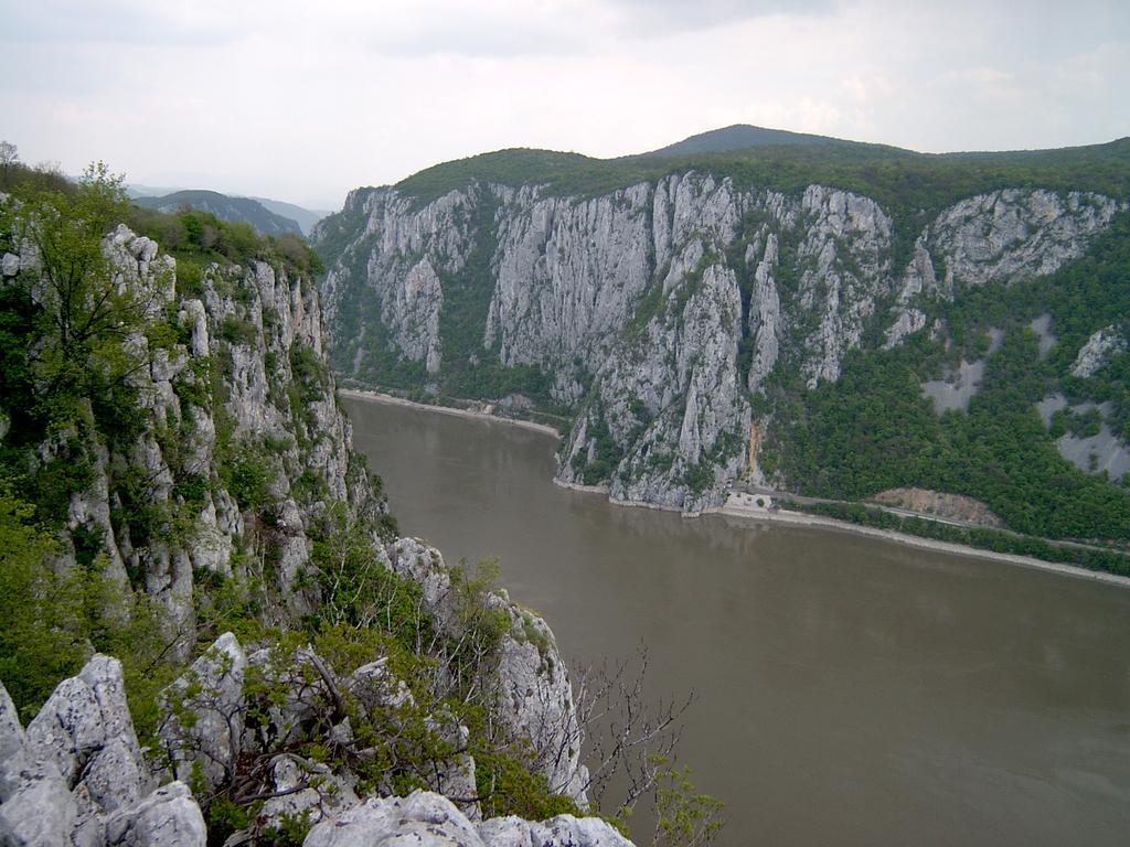 Mai Danube Hotel Ieşelniţa Kültér fotó