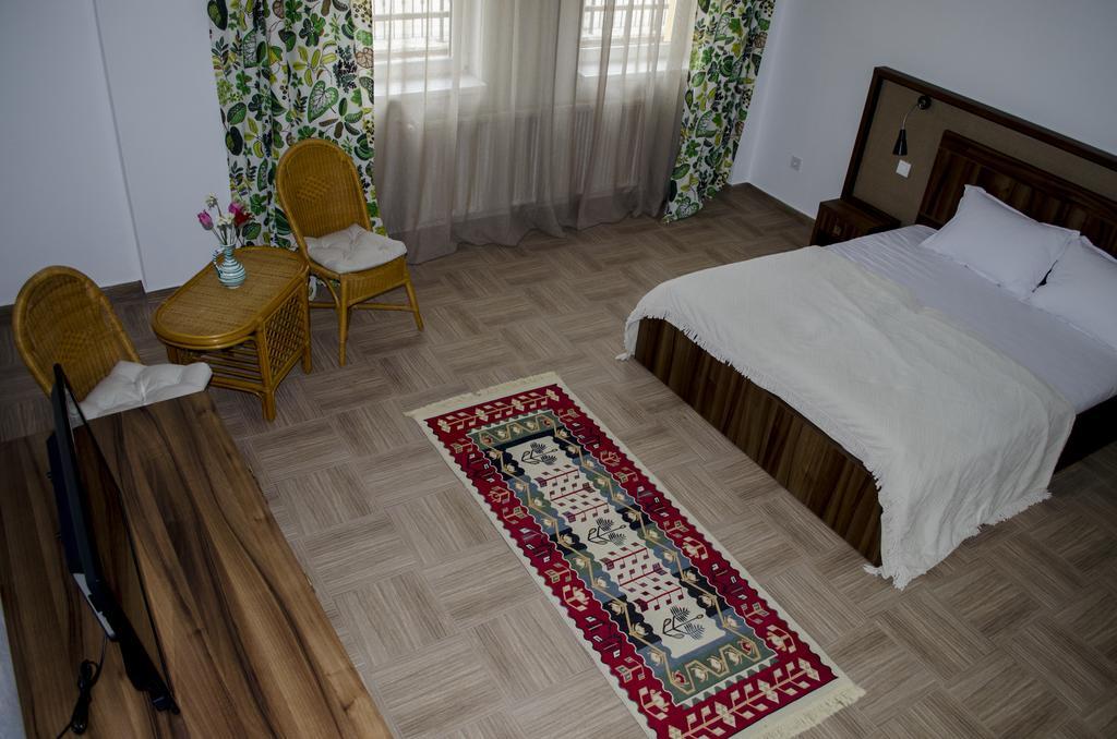 Mai Danube Hotel Ieşelniţa Kültér fotó