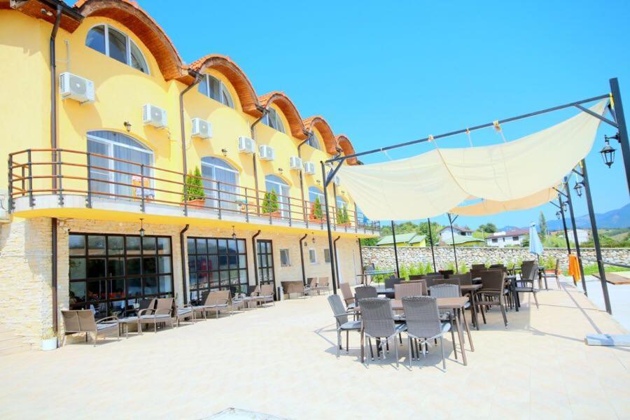 Mai Danube Hotel Ieşelniţa Kültér fotó